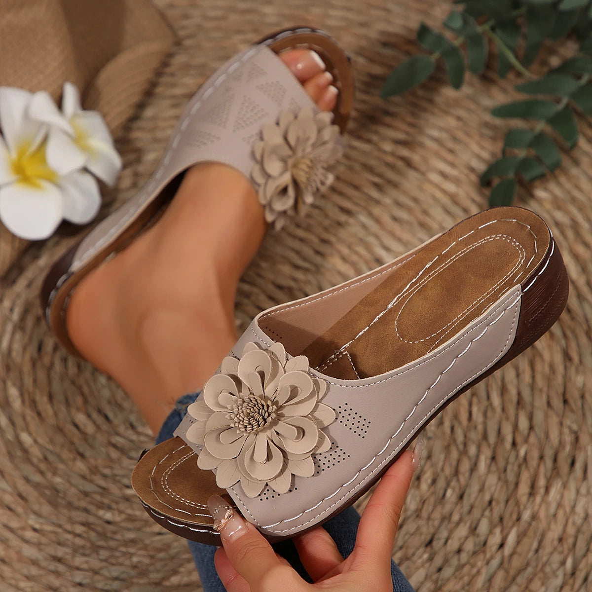 Floral woven platform sandals