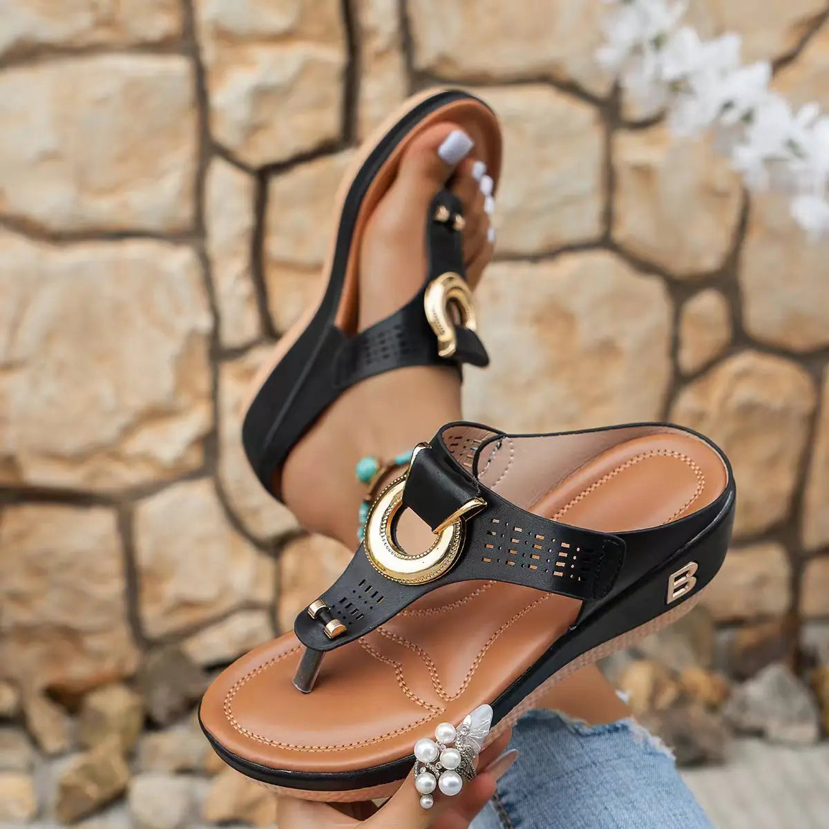 Stylish wedge flip flops